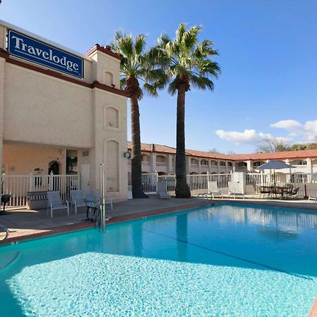 Travelodge By Wyndham Redding Ca Dış mekan fotoğraf